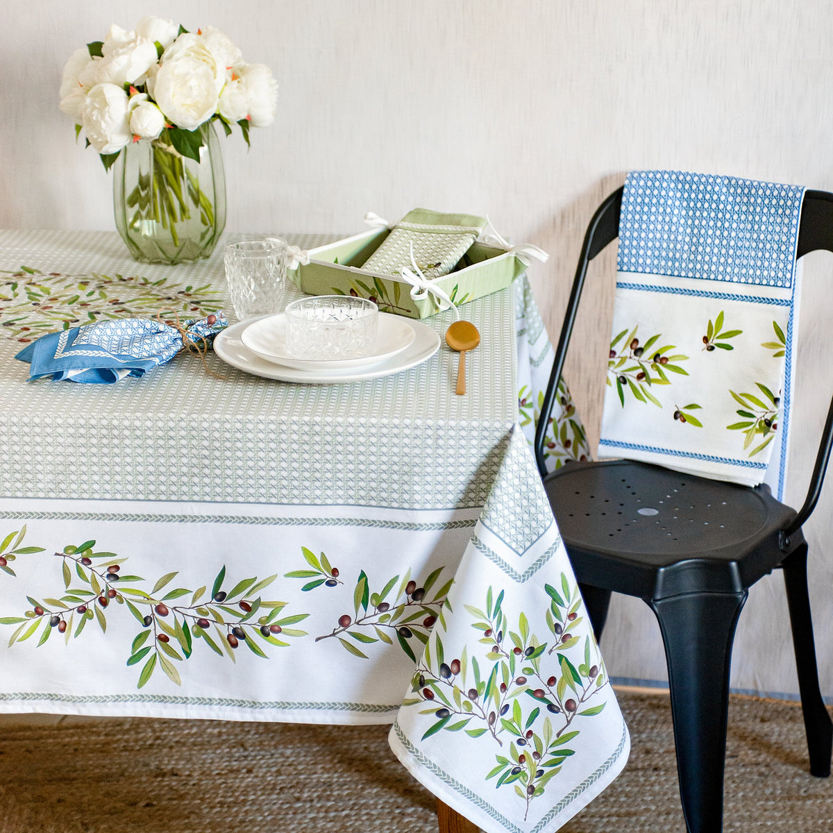 オリーブテーブルクロス200(撥水) - フランス雑貨 メゾン・ド・プロヴァンス