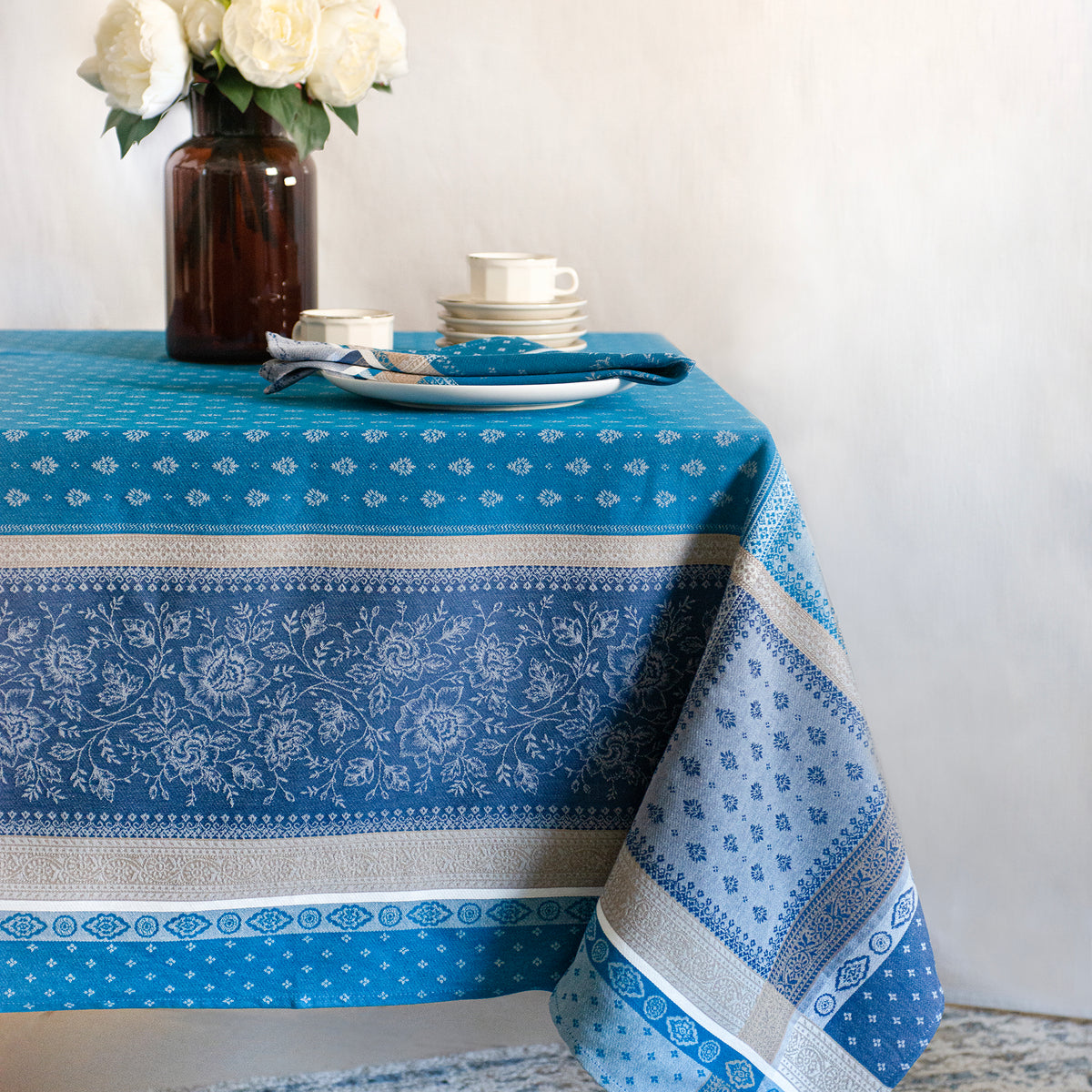 フラワーコットンテーブルクロス200 - フランス雑貨 メゾン・ド・プロヴァンス