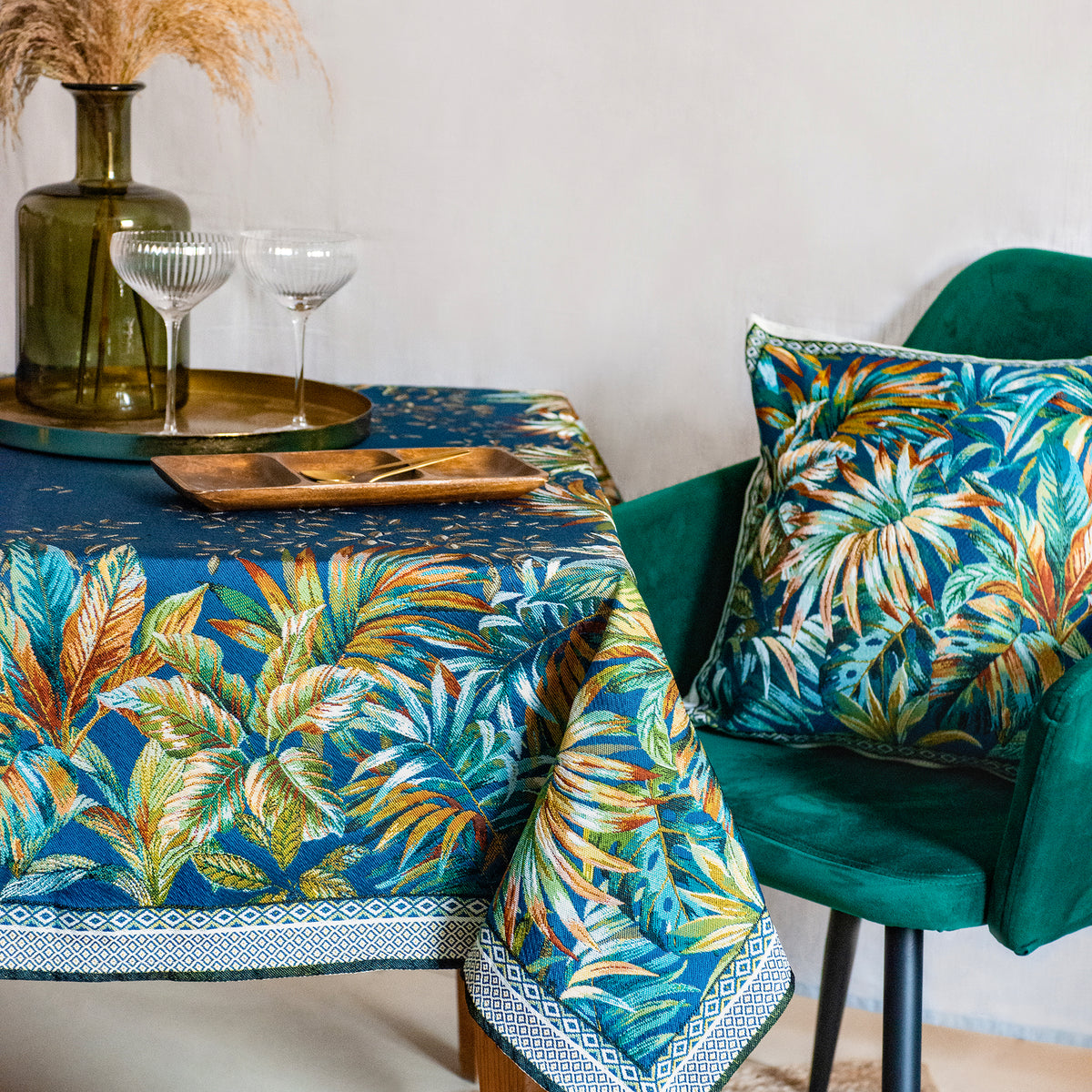 モーリアジャカードテーブルクロス250