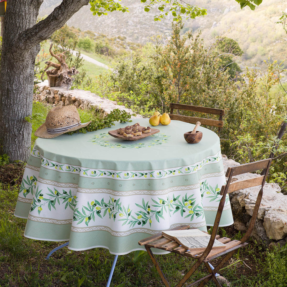 フランス製Vent du Sud オリーブデザイン テーブルクロス　円形 フランス製Vent du Sud オリーブデザイン テーブルクロス 円形
